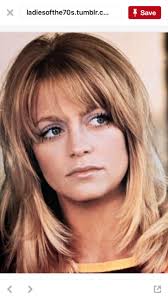 Pin de Karen Dickenson en 1975 hairstyles