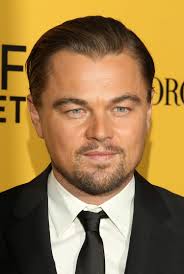 Widow's peak hairstyles can help you whether you want to flaunt or to hide it. Stylish Best Widows Peak Hairstyles For Men