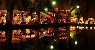 Marche Nocturne A Cucuron Cucuron Vaucluse We Love Provence Nocturne Vaucluse Photos