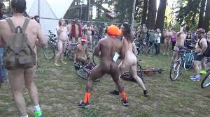 NAKED OUTSIDE FOR A BIKE RIDE - ThisVid.com