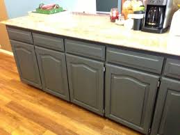 using chalk paint to refinish kitchen