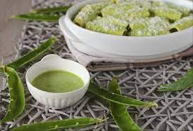 In questa ricetta, i baccelli insaporiscono i miei quadrucci, facili e veloci da preparare, che andrò a condire ovviamente con i piselli! Crema Di Baccelli Di Piselli Ricetta Del Riciclo Papilla Monella
