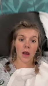 Leah Hawk's Instagram, Twitter & Facebook