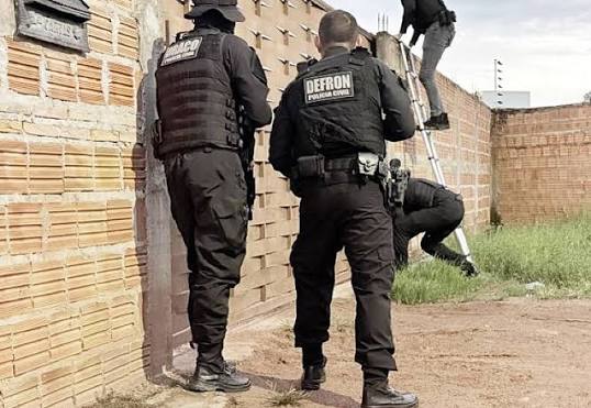 Opera&ccedil;&atilde;o desarticula n&uacute;cleo do Comando Vermelho chefiado por mulher | Diario de Cuiab&aacute;