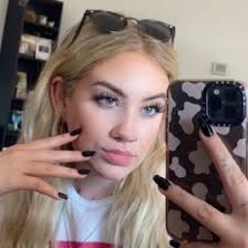 Maggie Mack (maggiemackk)