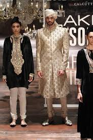 Here're wedding menswear ideas for you, to grab everyone's attention it at the wedding. 30 Outfits Men Can Wear At An Indian Wedding What To Wear To An Indian Wedding As A Male Guest Bling Sparkle