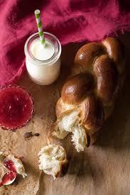 dieser feine zopf ist wattig wie eine cumulus wolke zopf backen butterzopf rezept bestes brot rezept