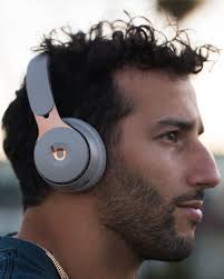 Danielricciardo f1 maxverstappen formula1 charlesleclerc lewishamilton landonorris formulaone sebastianvettel pierregasly carlossainz alexalbon georgerussell. Dsipbc3yagt6um