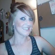 Laura Demchuk's Instagram, Twitter & Facebook