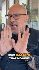 Melanie Perdue's Instagram, Twitter & Facebook