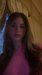 Nicole Boehm's Instagram, Twitter & Facebook