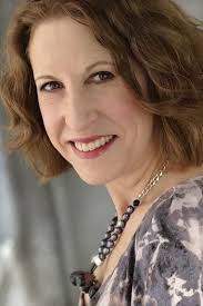 Amazon.com: Frogs, Amphibians and Their Threatened Environment: Discovery  and Expression Through Art: 9780692427095: Newman, Susan E, Edmonds, Devin,  Bartlett, Richard, Veljacic, David, Kriger, Kerry: Books