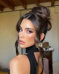 Danielle Burrows (daniellemburrows)