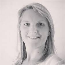 Stephanie Farr (@stephfarr1)