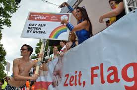 The bristol festival and march was set to take place in july in a smaller format than previous years, with a. Ruefa Gaytravel Feiert 1 Geburtstag Auf Der Vienna Pride Verkehrsburo