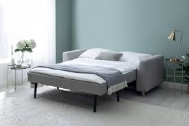 Unterscheidungsmerkmal dieses schlafsofas sind die hohen füße aus verchromtem metall, die sich gut mit den zarten und schlichten linien kombinieren lassen.das sofa ist nämlich als einzelsofa oder mit chaiselongue erhältlich, feststehend oder mit bett. Moderne Schlafsofas Bequem Funktional Schoner Wohnen