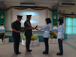 Hasnida binti hassan gombak, selangor. News Headlines Certificate Presentation For Hntec 01 2016