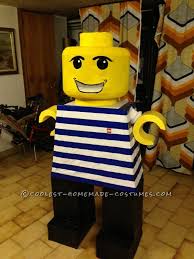 Classifichiamo ogni vestiti carnevale lego elencato di seguito in base al suo prezzo, al punteggio medio del cliente, alla qualità dell'assemblaggio, alla garanzia e a molte altre specifiche. Coolest Homemade Lego Minfigures And Blocks Group Costume