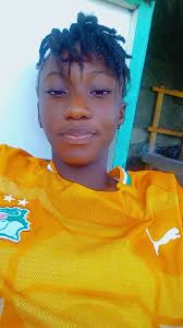 En vente: 0710642949 Deux baffes[Satelites ] État propre✓ Prix: 100k  Position Abidjan(Abobo)