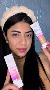 Cuida tu piel con estos tips para maquillarte si tienes piel con tende...