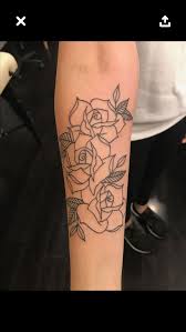 Pin By Nina Vade Pruzzo On Tatuagem Tattoos Rose Tattoo Forearm Body Art Tattoos