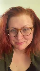 Moral of the story: it CAN be fixed! #PepsiApplePieChallenge #makeup  #compact #vintage #vintageaccessories #diy #repair #mirror #stratton  #vintagemakeup #vintagecosmetics