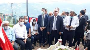 Şehit eren bülbül'ün katiline ait cesede yumruklu ve tekmeli tepki. Ekrem Imamoglu Ndan Eren Bulbul Un Mezarina Ziyaret