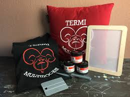 Wähle aus unseren motiven deine 4 wunschmotive aus und drucke sie auf viele verschiedene untergründe. Fur Dich Getestet Screen Printing Textil Set Von Marabu Stoffe Bemalen