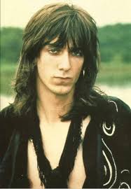 Chris Robinson Says He'll Start Playing Black Crowes Songs LiveI need a big  YEs ❤️ from a true fan