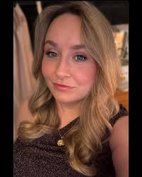 Samantha Price Makeup Artist