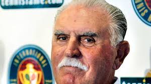 Australian tennis player Owen Davidson, who won 13 Grand Slam doubles  titles, dies at 79