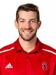 Taylor Bain's Instagram, Twitter & Facebook