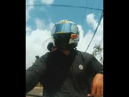 8 bukti kalo naik motor itu lebih romantis dibanding naik mobil beberapa latar belakang gaya hidup yang mengendarai sepeda retro kartun orang lucu gambar vektor gratis di pixabay telecharger gambar lucu bbm naik motor survei 95 wanita malaysia tak mau kencan dengan pria yang dua wanita boncengan motor jatuh dijambret poskota news hanya untuk satu kata pulang geotimes bagian mana yang kamu. Romantisnya Ketika Diboncengin Sama Pacar Youtube