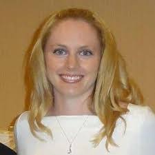 Lindsay Stratton's Instagram, Twitter & Facebook