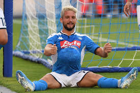 Chelsea are rumoured to have their eye on kalidou koulibaly and dries mertens with the serie a stars' napoli side reportedly facing a cashflow. Dries Mertens Stunning Wag Kat Kerkhofs Denies Pregnancy Rumours After He Celebrates With Football Under His Shirt