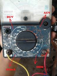 Mengukur bagus tidaknya komponen elco dapat dilakukan dengan sebuah multitester jarum, multimeter atau avo meter. Cara Menggunakan Avo Meter Mengukur Dan Menghitung Hasil Pengukuran Arus Tegangan Tahanan Dengan Akurat Wijdan Kelistrikan