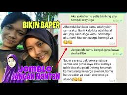 Lirik oi adek berjilbab ungu versi syubbanul muslimin. Lirik Lagu Adek Berjilbab Ungu Dan Balasannya