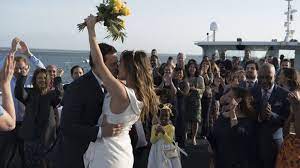 The series premiered in 2005 on abc where it still airs, and is currently in its 17th season. Das Finale Von Grey S Anatomy Am 17 Oktober 2018