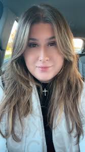 The holidays are officially here ✨ If you've been thinking about switching  up your hair, refreshing your color, or just treating yourself to a little  self-care… now is the perfect time. 🤎