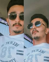 Darshan Thakkar (@thakkardarshan09) • Instagram photos and videos