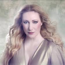 Kay Naff's Instagram, Twitter & Facebook