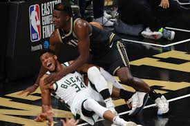 Find the perfect giannis antetokounmpo stock photos and editorial news pictures from getty images. Giannis Antetokounmpo Injury Bucks Star Playing In Game 1 Of Nba Finals Sbnation Com