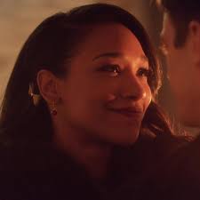 Iris Throws The Golden Apple