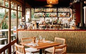 Vacation rentals in byron bay. 25 Spots Across Australia To Enjoy Spring S Sunshine In 2021 Byron Bay Bar Decor Modern Italian