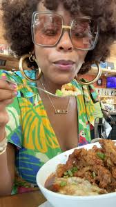 Baby if you thought I could come to Houston without stopping by  @mobetterbrewshtx you is 😜 crazy!!! Lol. Honey we was blessed real good by  everything but that gumbo had @teamchancebasketball in