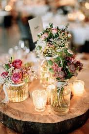 Originelle Landhaushochzeit Mit Vw Bulli 2019 Schon The Post Originelle Landhaushochzeit Mit Vw Bulli Rustic Table Decor Wedding Table Rustic Wedding Table