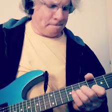 another (musical) curveball....this time, some folk for ya folks !!! 😃  ..just a feel good, easy listening song (Four Strong Winds