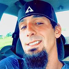 Accessing Sportmans Oaks by Friday using a lifted truck