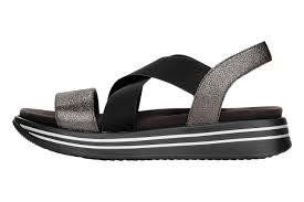 Free shipping both ways on remonte from our vast selection of styles. Remonte Sandalen In Ubergrossen Schwarz R2954 02 Grosse Damenschuhe