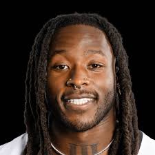 Should I play Alvin Kamara, or Tyler Lockett in the flex?￼
